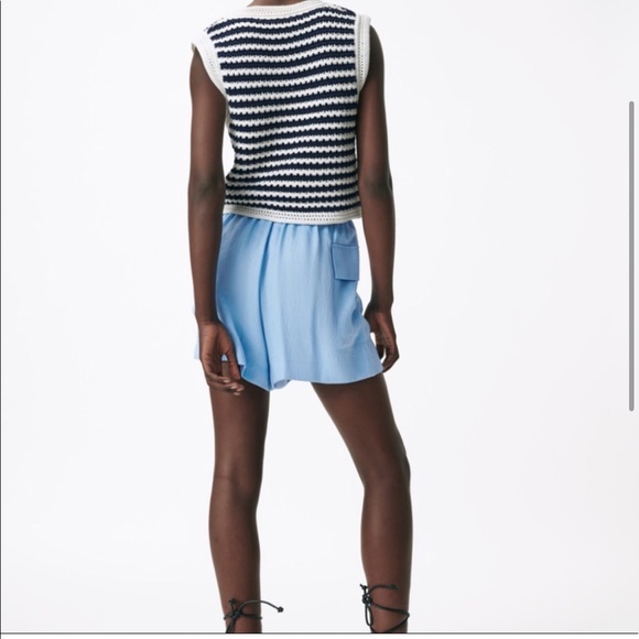 ZARA SHORT D'ETE TISSU FRAIS ET FLUIDE T.M = 38/40